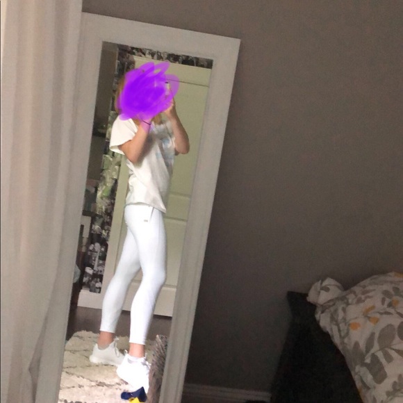White athletic leggings - Picture 3 of 4
